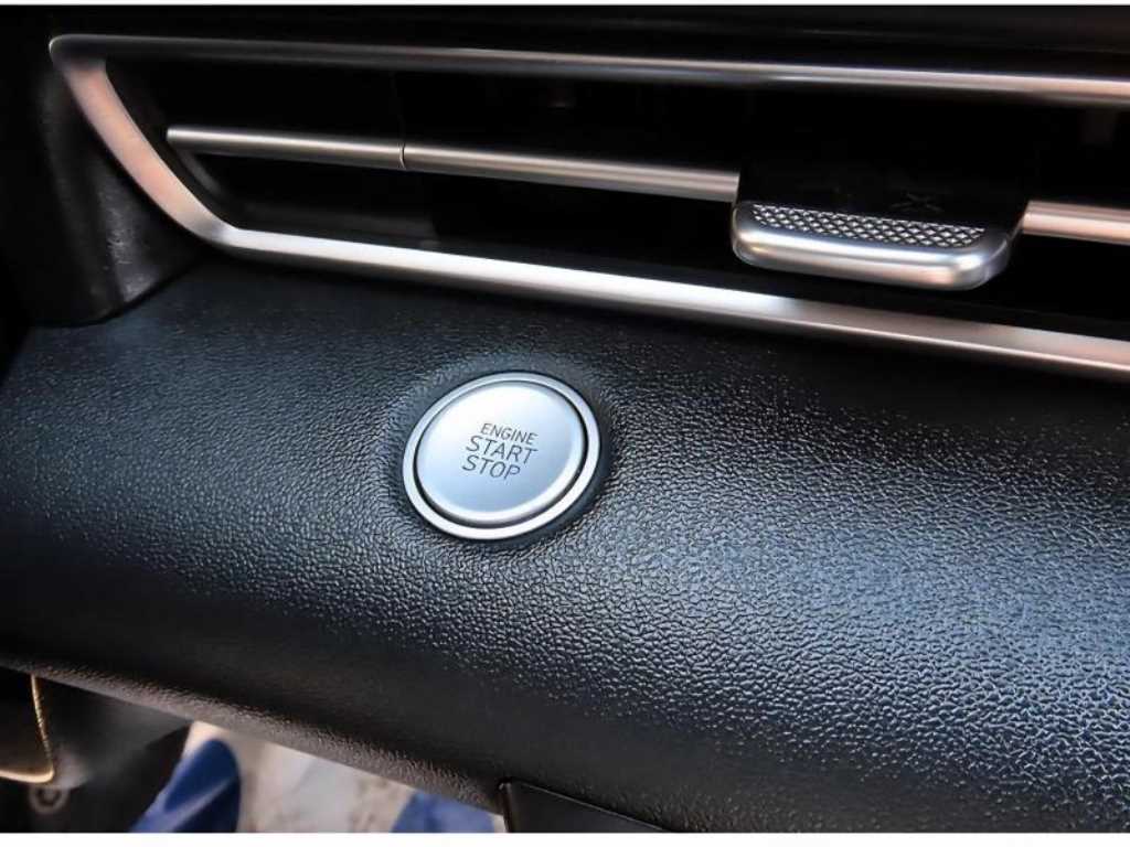 HYUNDAI Avante - Vista 12