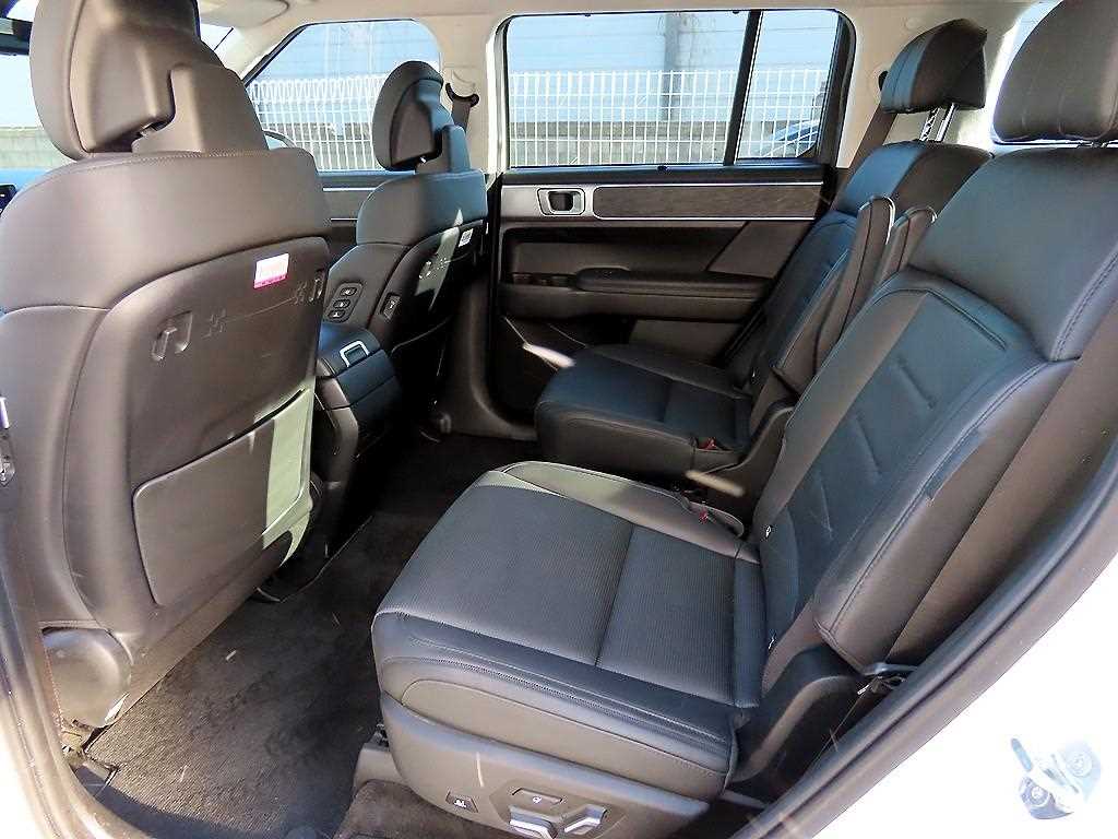 HYUNDAI Santa Fe - Vista 6