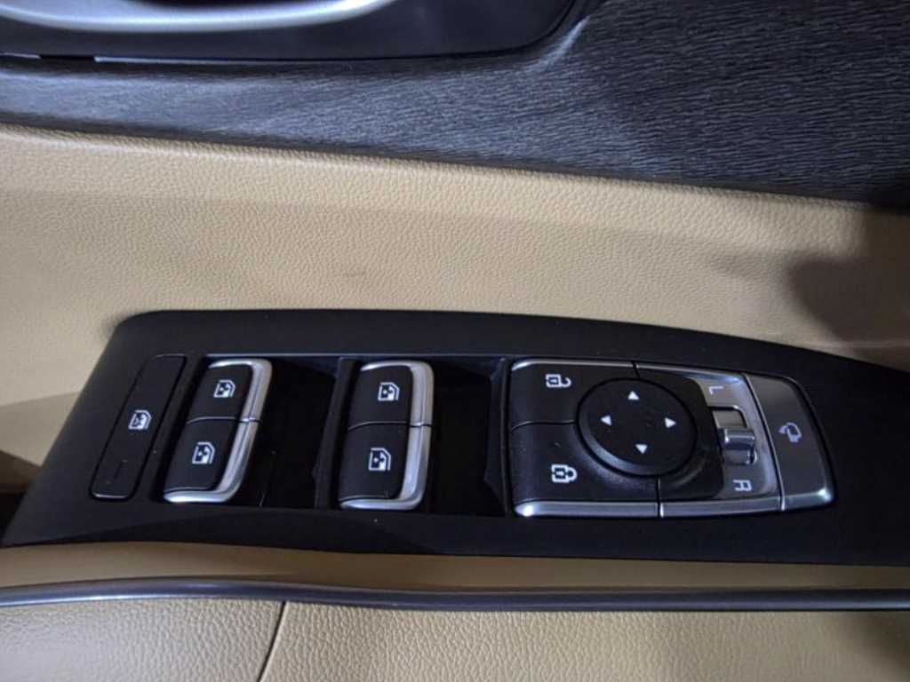 KIA Sorento - Vista 11