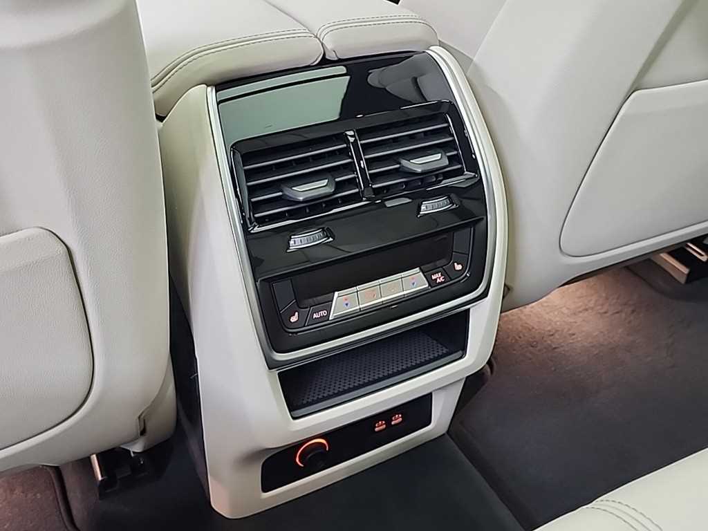 BMW X5 2025 Negro - Importación desde Corea - HF Imports Iquique - Foto 13