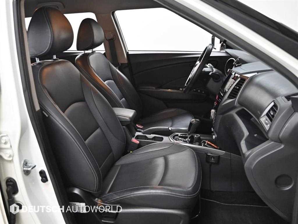 Ssangyong Tivoli - Vista 10