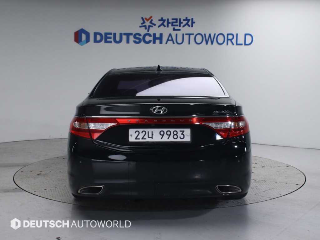 HYUNDAI Grandeur 2011 Negro - Importación desde Corea - HF Imports Iquique - Foto 18