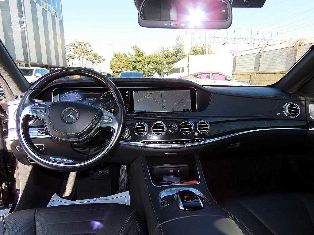 Mercedes Benz S Class - Vista 7