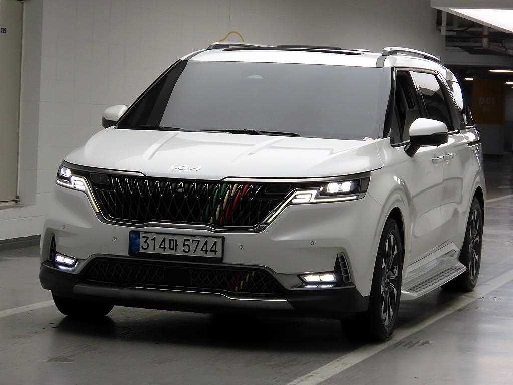 KIA Carnival - Vista 2