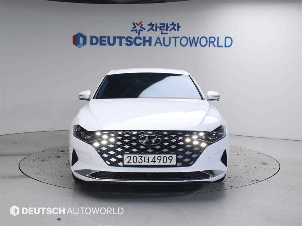 HYUNDAI Grandeur - Vista 3