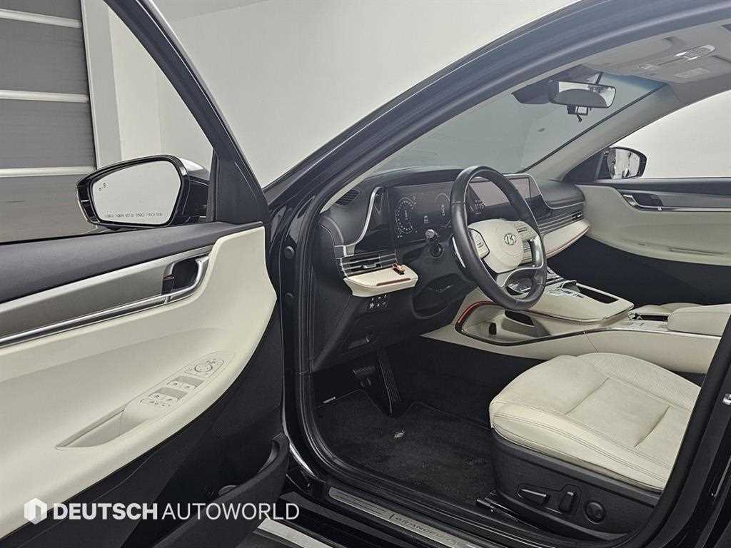 HYUNDAI Grandeur - Vista 11