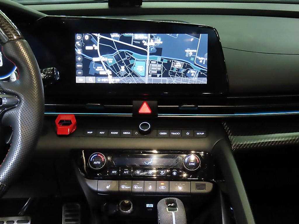 HYUNDAI Avante - Vista 11