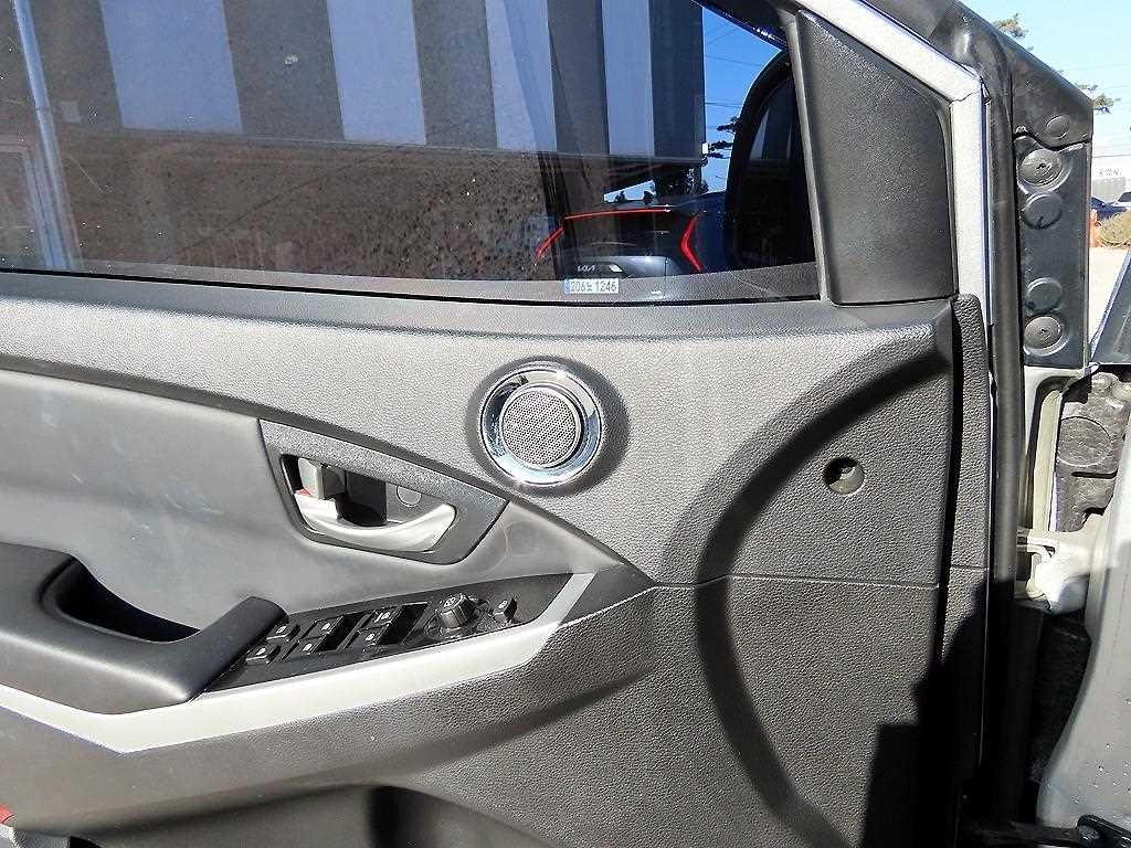 Ssangyong Korando - Vista 11