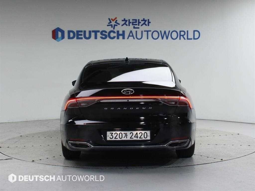 HYUNDAI Grandeur - Vista 4