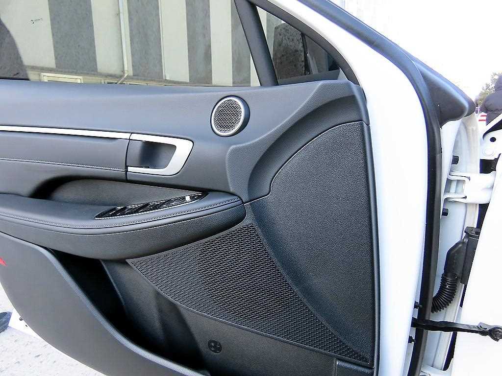 HYUNDAI Sonata - Vista 11