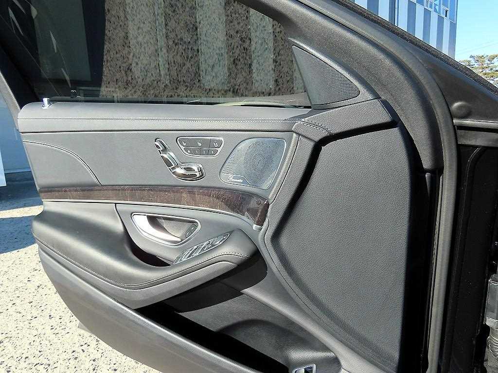 Mercedes Benz S Class - Vista 11