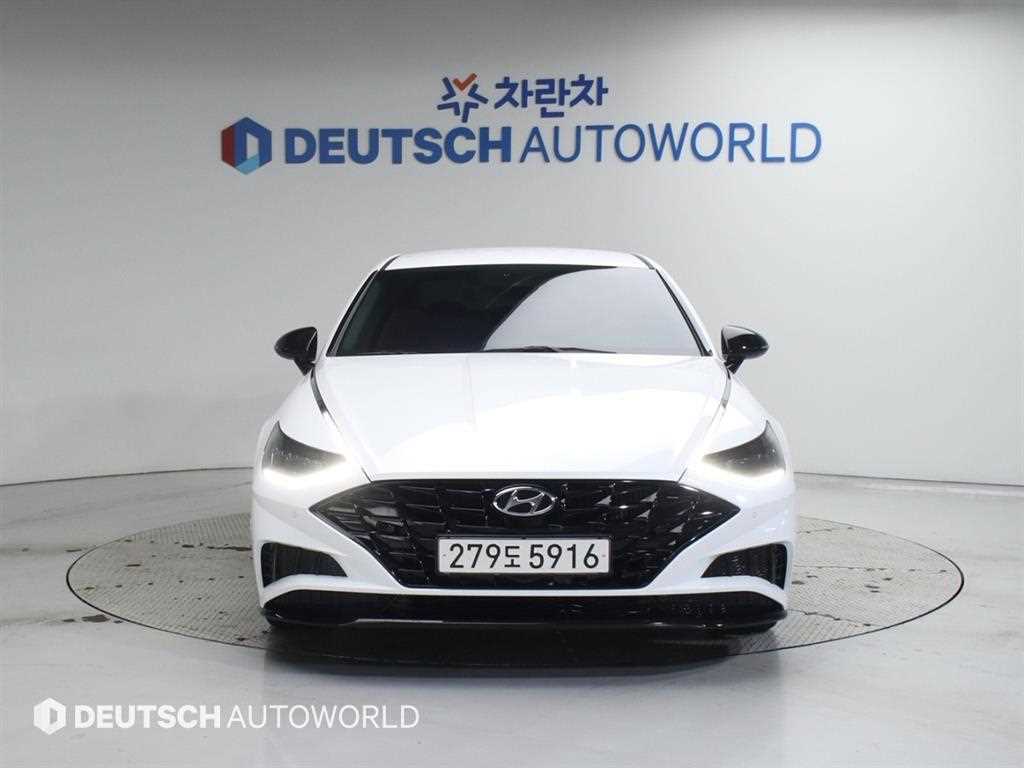 HYUNDAI Sonata - Vista 3