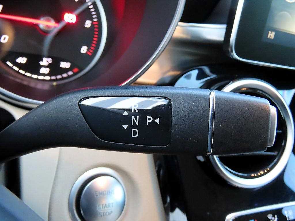 Mercedes Benz C Class - Vista 11