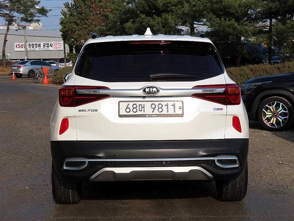 KIA Seltos - Vista 4