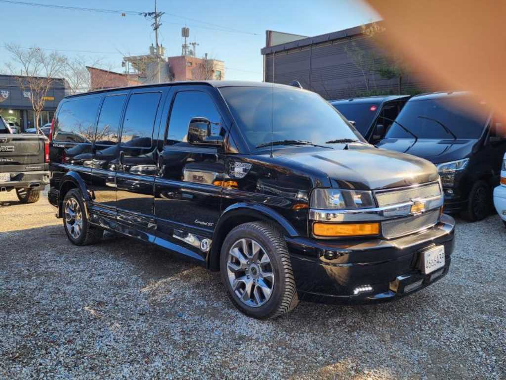 Chevrolet Express van - Vista 4