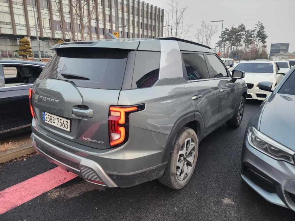 Ssangyong Torres - Vista 5