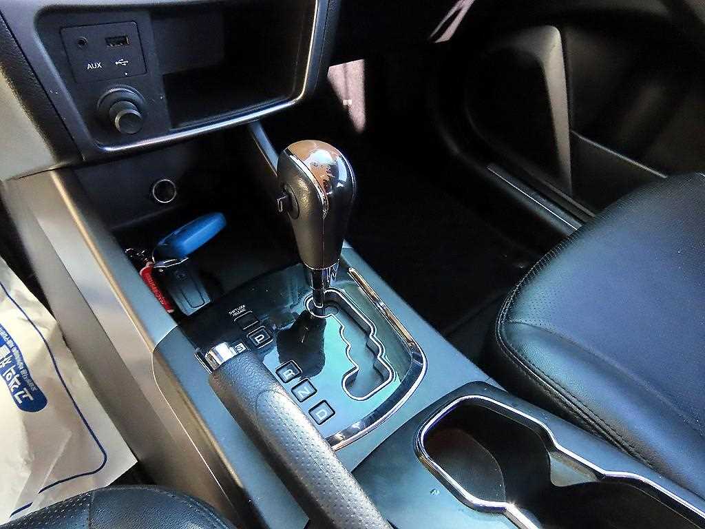 Ssangyong Korando - Vista 10