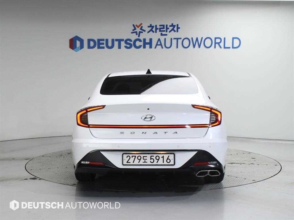 HYUNDAI Sonata - Vista 4