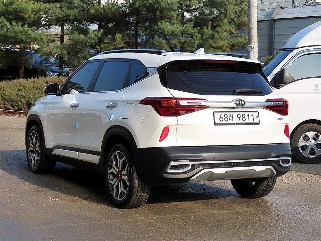 KIA Seltos - Vista 3