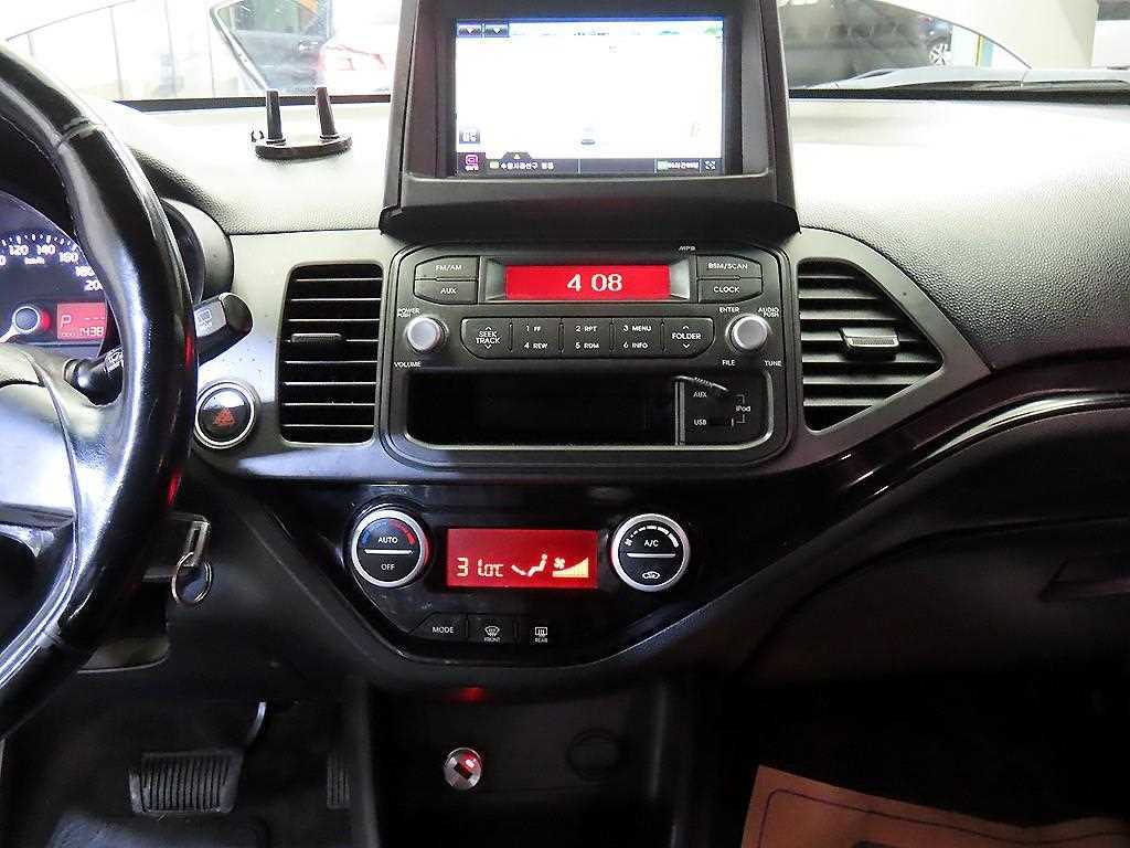 KIA Morning - Vista 11