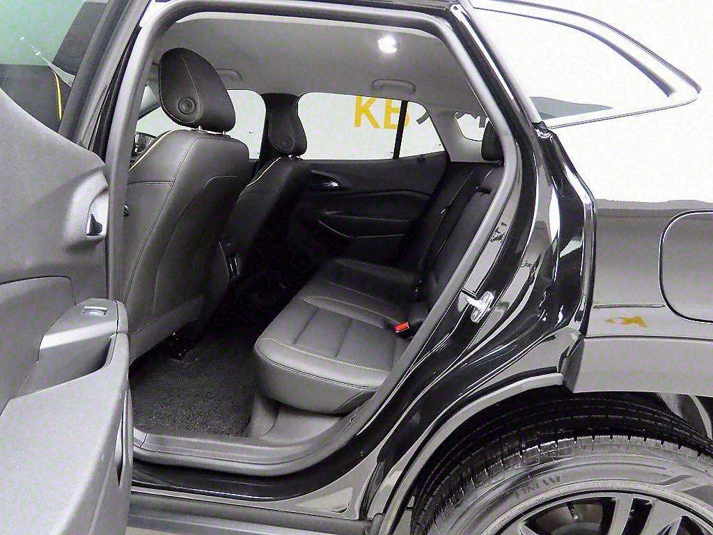 Chevrolet Trax 2025 Negro - Importación desde Corea - HF Imports Iquique - Foto 13