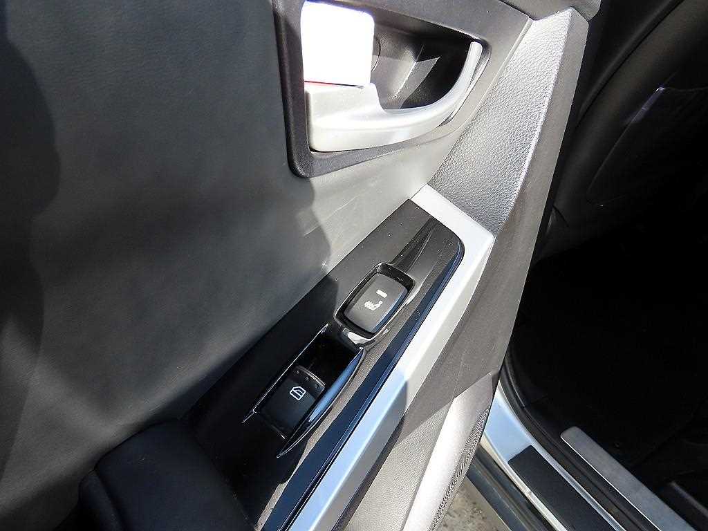 Ssangyong Korando 2015 Plateado - Importación desde Corea - HF Imports Iquique - Foto 17