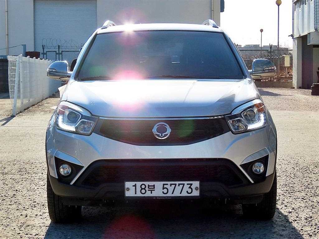 Ssangyong Korando 2015 Plateado - Importación desde Corea - HF Imports Iquique - Foto 1