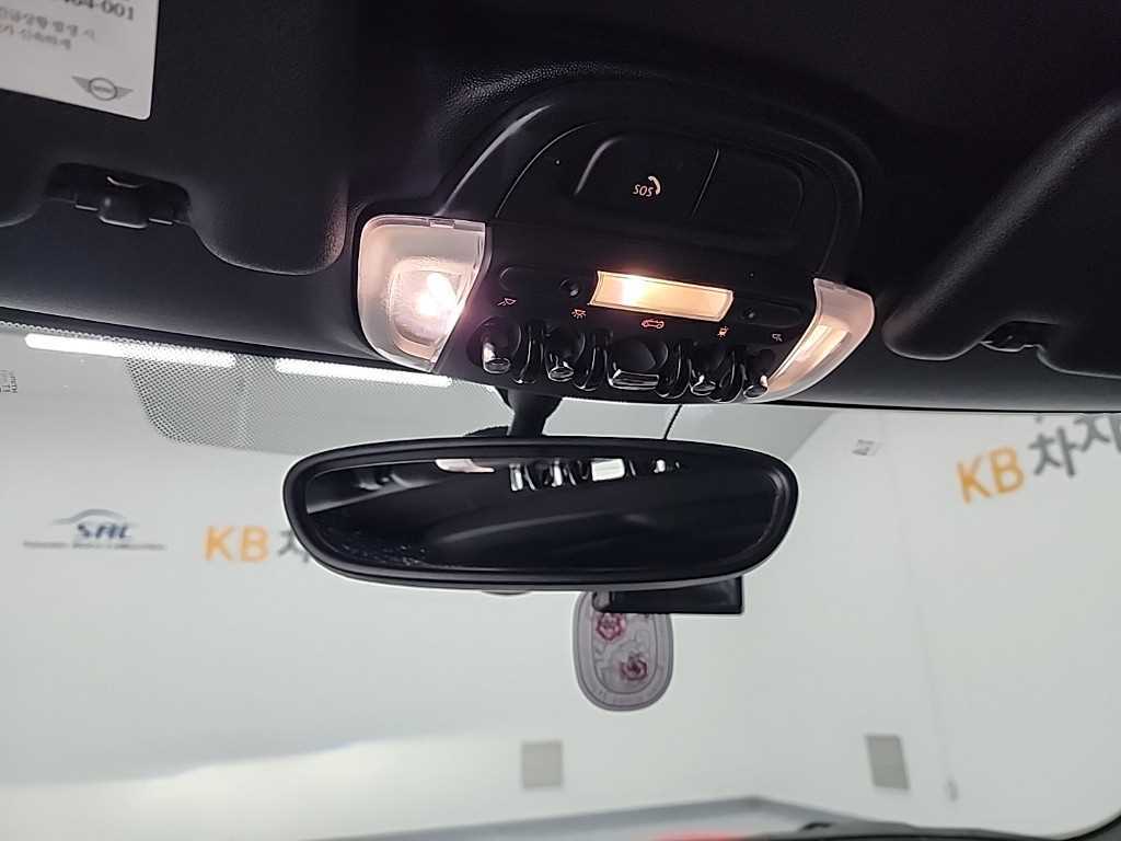 Mini Cooper Convertible - Vista 8