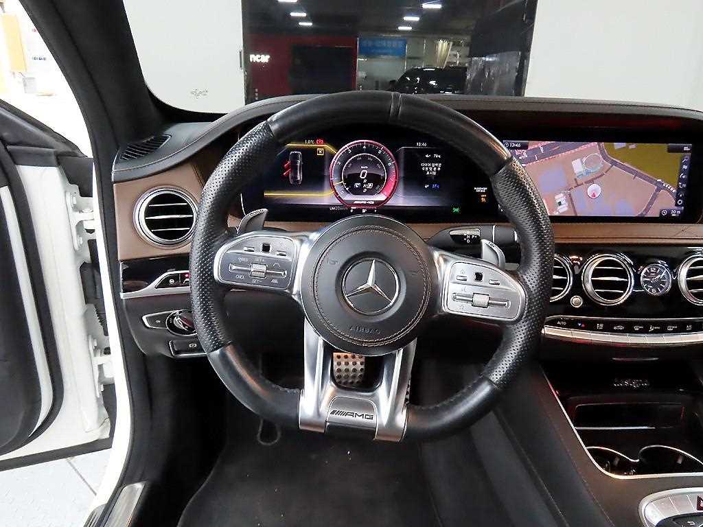 Mercedes Benz S Class - Vista 9