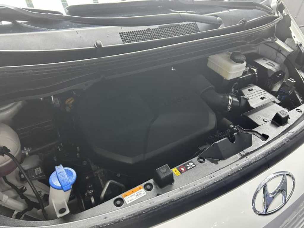 HYUNDAI Staria 2023 Blanco - Importación desde Corea - HF Imports Iquique - Foto 13