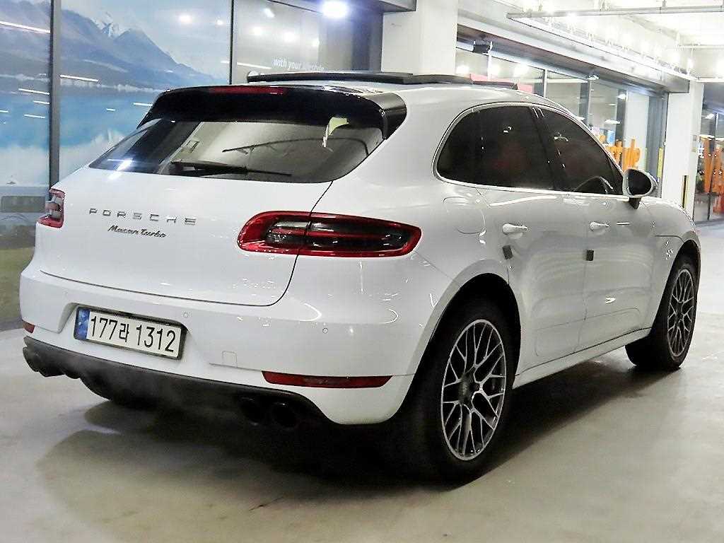 Porsche Macan - Vista 4