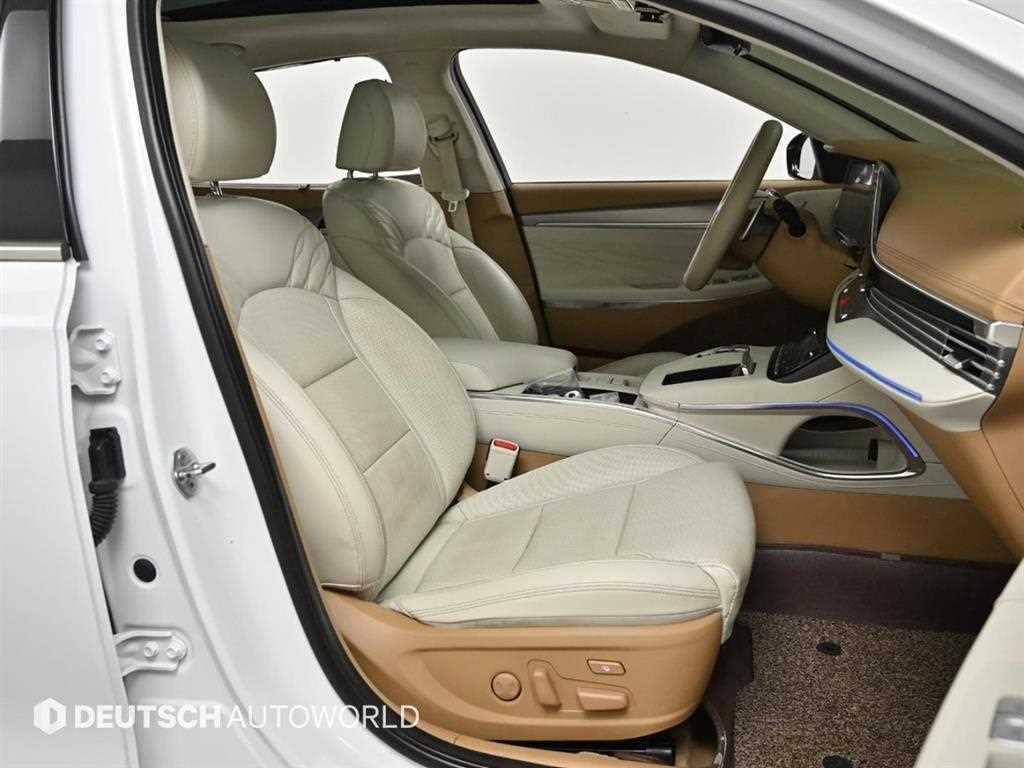 HYUNDAI Grandeur - Vista 11