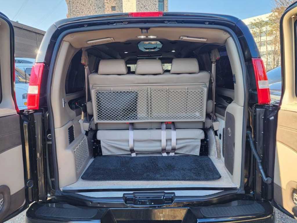 Chevrolet Express van 2024 Negro - Importación desde Corea - HF Imports Iquique - Foto 14