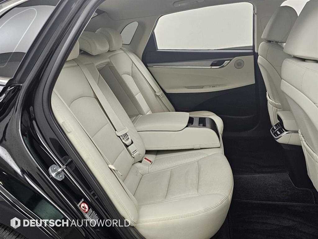 HYUNDAI Grandeur - Vista 12