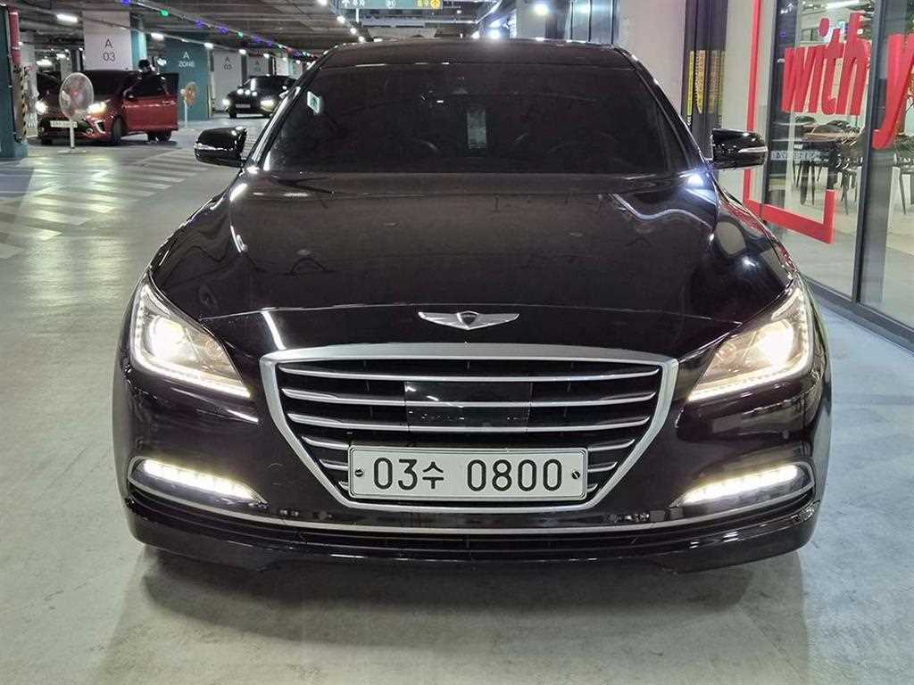 HYUNDAI Genesis - Vista 2