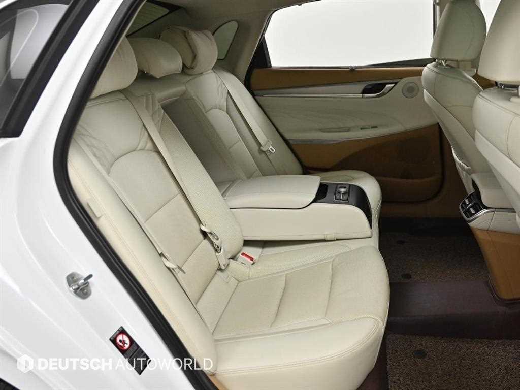 HYUNDAI Grandeur - Vista 12