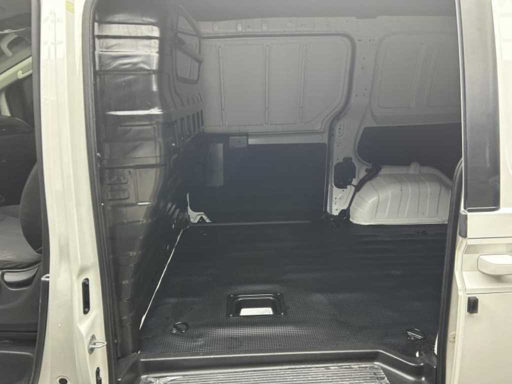 HYUNDAI Staria - Vista 6