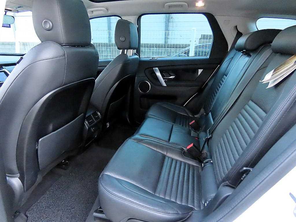 Land Rover Discovery Sports - Vista 6