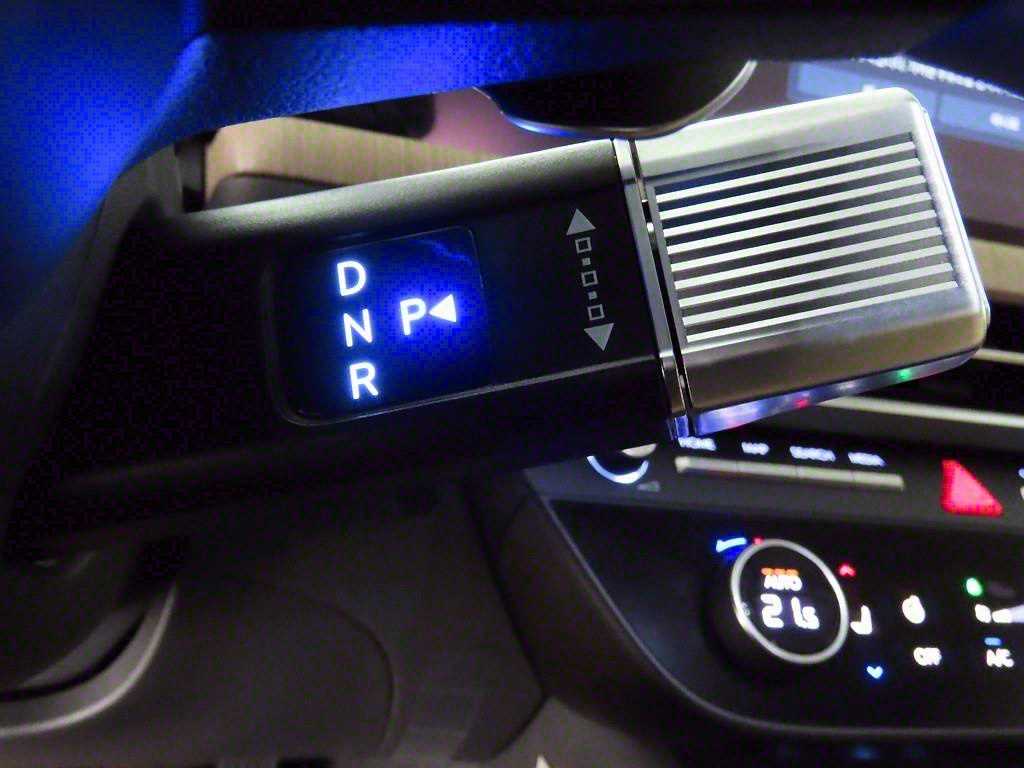 HYUNDAI Sonata - Vista 11