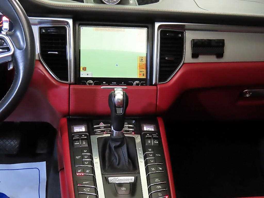 Porsche Macan - Vista 11