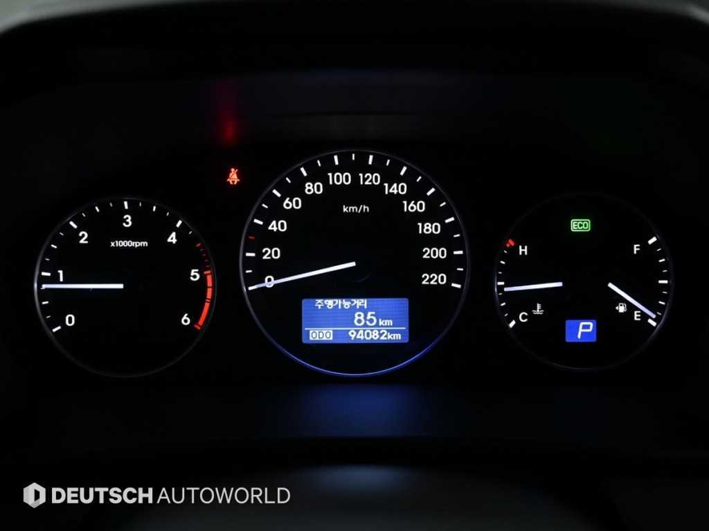 HYUNDAI Starex - Vista 8