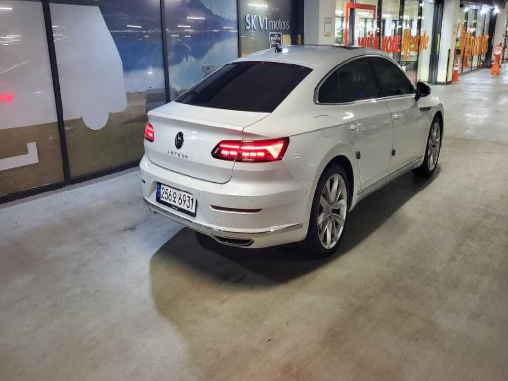 Volkswagen Arteon - Vista 4