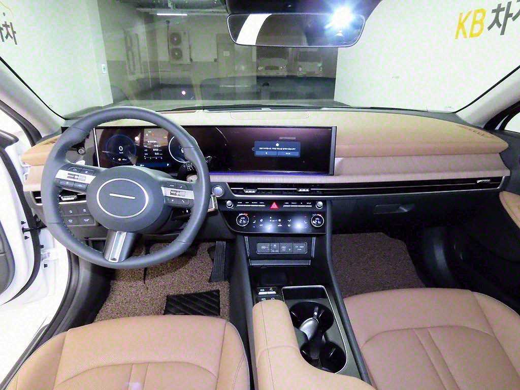 HYUNDAI Sonata - Vista 7