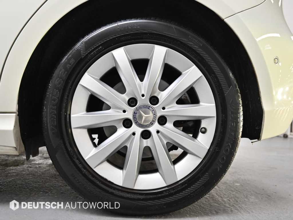 Mercedes Benz A Class - Vista 5