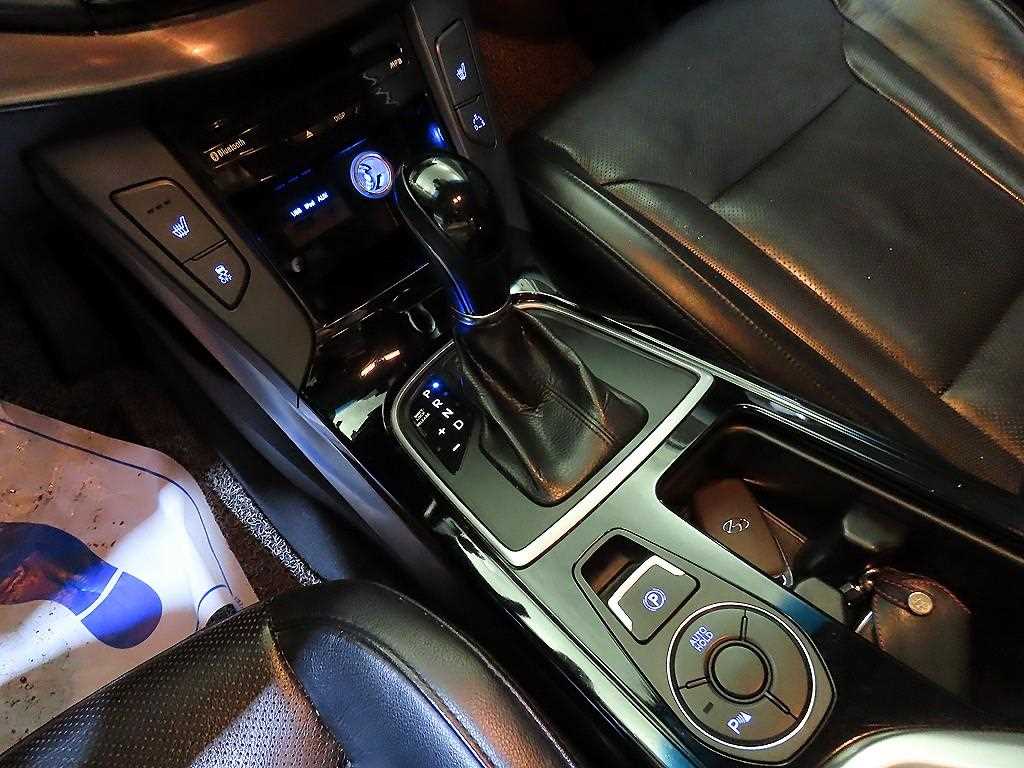 HYUNDAI i40 - Vista 12