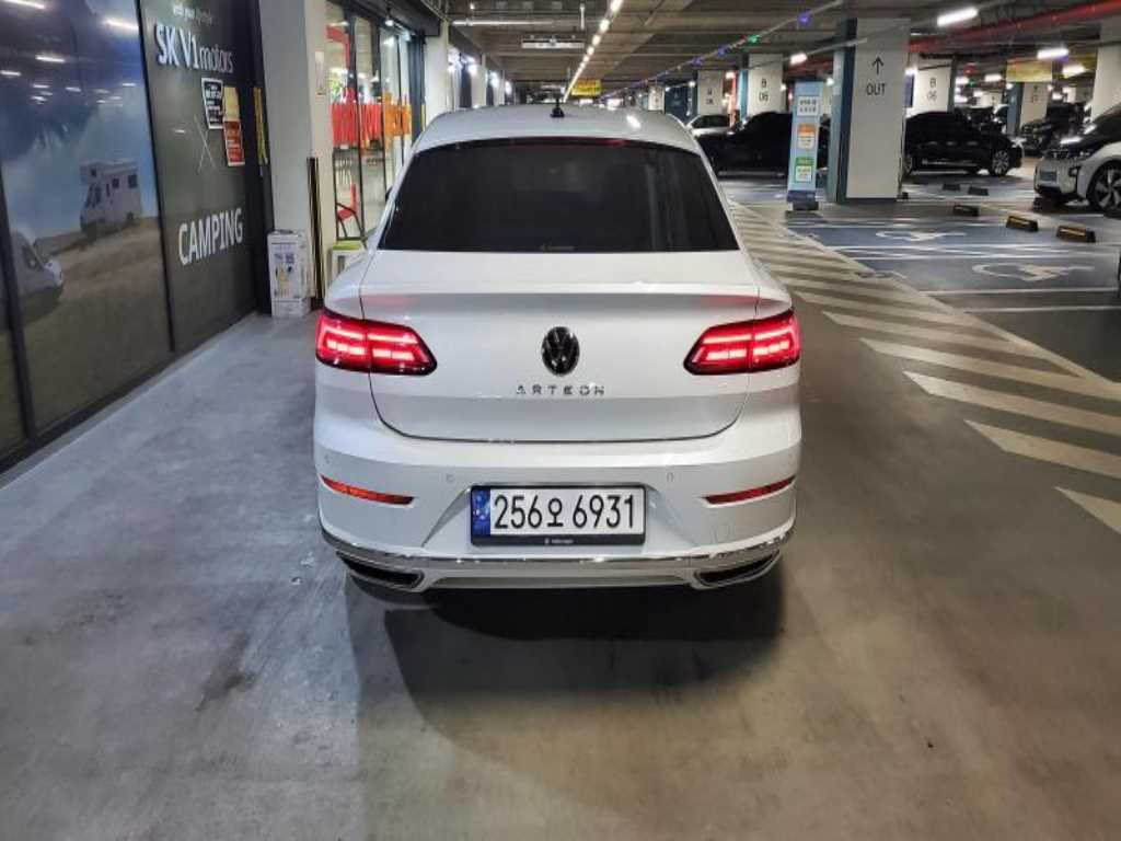 Volkswagen Arteon - Vista 5