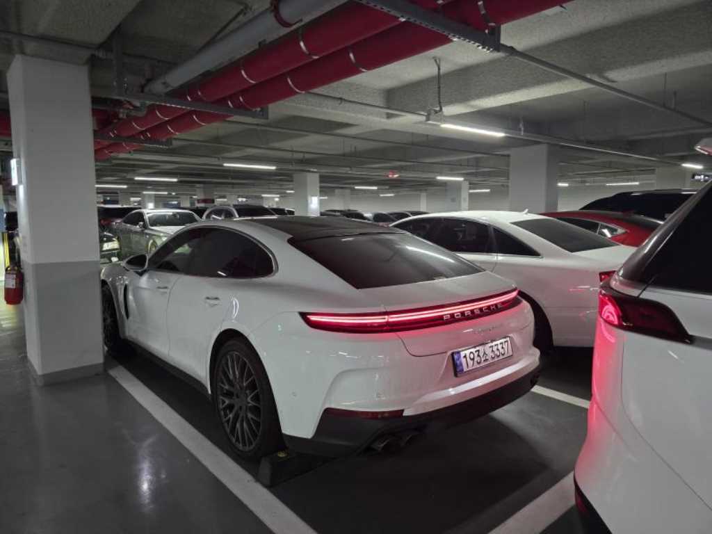 Porsche Panamera - Vista 2