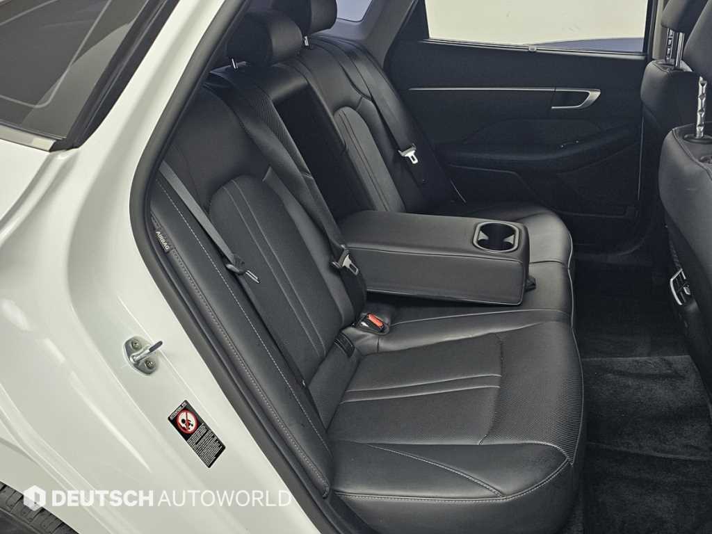 HYUNDAI Sonata - Vista 12