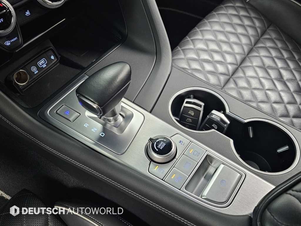 Genesis G70 - Vista 9