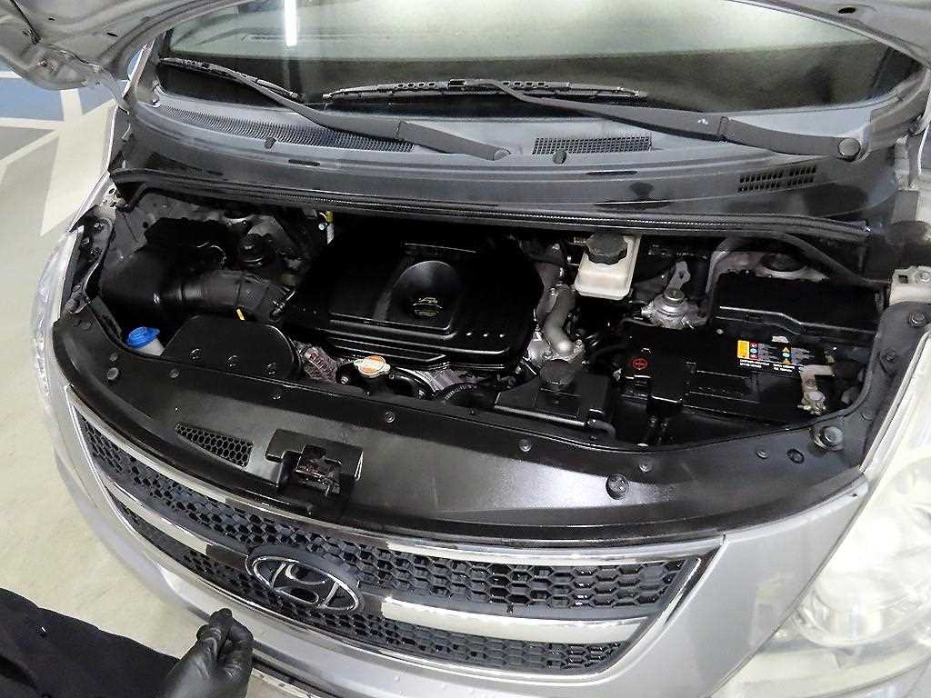 HYUNDAI Starex 2012 Plateado - Importación desde Corea - HF Imports Iquique - Foto 14